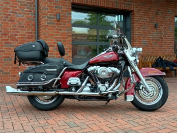FLHRCI Road King Classic
