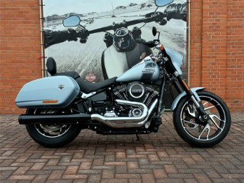 FLSB Softail Sport Glide
