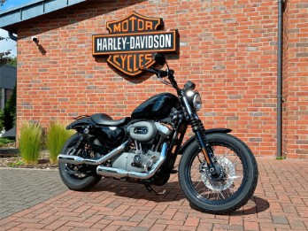 XL1200N Nightster
