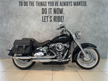 FLDE Softail Deluxe