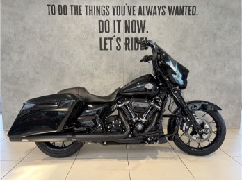 FLHXS Street Glide Special