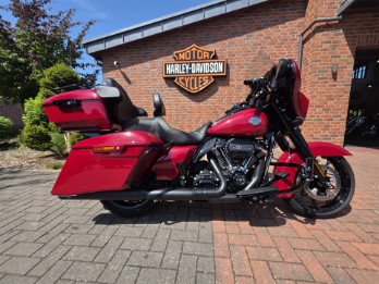 FLHXS Street Glide Special
