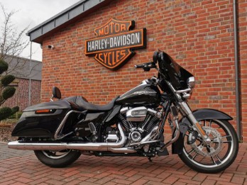 FLHXS Street Glide Special