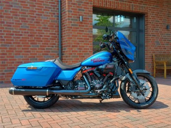 FLHXSTSE CVO Street Glide ST