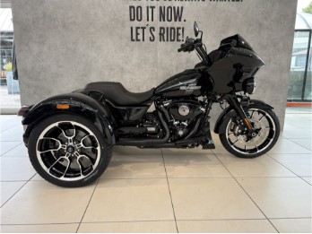 FLTRT Road Glide 3