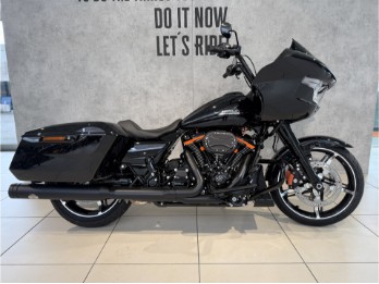 FLTRX Road Glide CVO Style