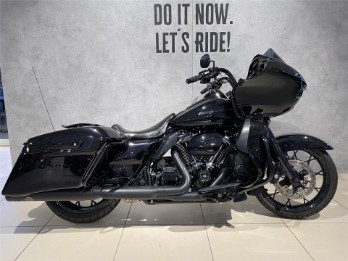 FLTRXS Road Glide Special