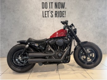 XL1200X Forty-Eight mit 240er