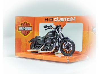 Modell Harley-Davidson -Sportster XL883N Iron - 1:12