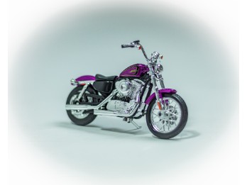 Modell Harley-Davidson - 2013 Sportster XL1200V Seventy-Two - 1:18