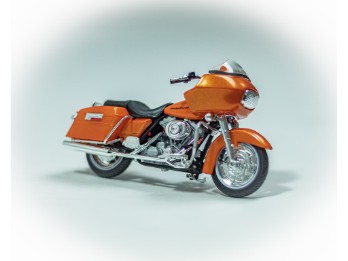 Modell Harley-Davidson - 2002 FLTR Road Glide - 1:18