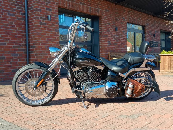 1e2bb8e3cd70494a954def011f6ae1b2