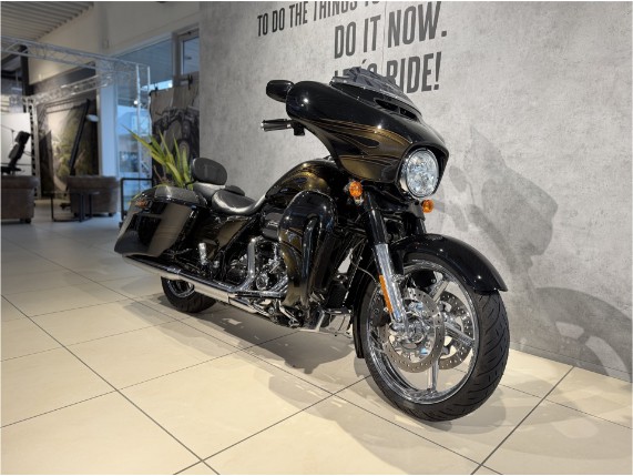 HARLEY-DAVIDSON CVO FLHXSE STREET GLIDE, 0007592