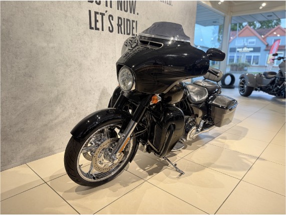 HARLEY-DAVIDSON CVO FLHXSE STREET GLIDE, 0007592