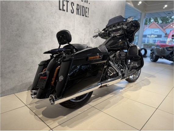 HARLEY-DAVIDSON CVO FLHXSE STREET GLIDE, 0007592