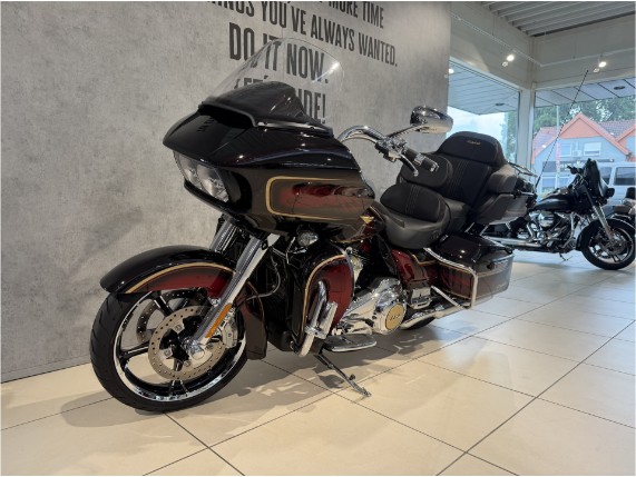 HARLEY-DAVIDSON CVO Road Glide Anniversary, 0009320