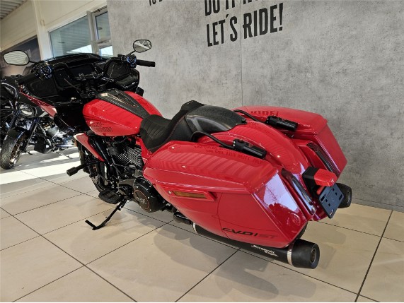HARLEY DAVIDSON CVO Road Glide ST 2025, 0010374