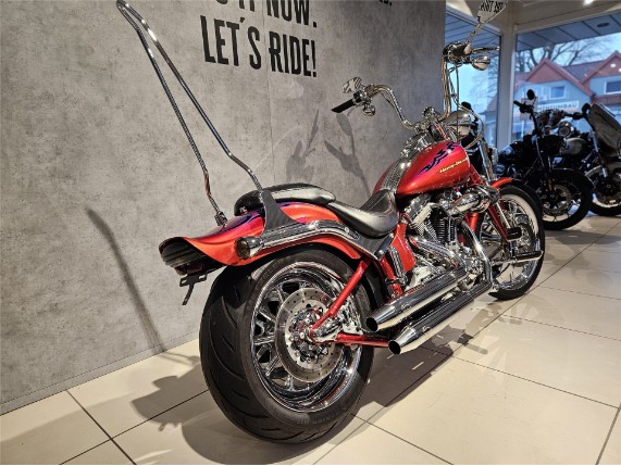 HARLEY-DAVIDSON CVO Softtail Springer, 1HD1PT9177Y950802