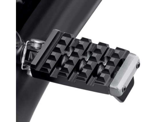Harley-Davidson_Dominion-Fussrasten-Zierblende_alu-montiert