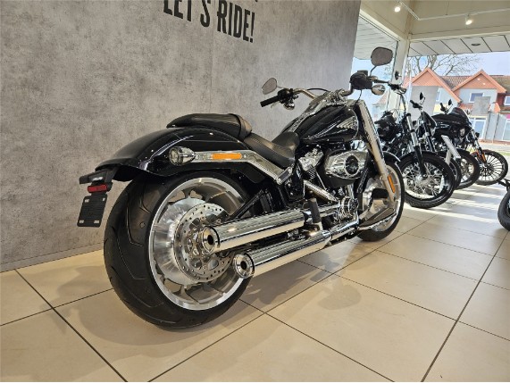 Harley-Davidson FLFB Softail Fat Boy 117, 0010470