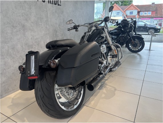 HARLEY-DAVIDSON FLFBS Softail Fat Boy 114, 0005344