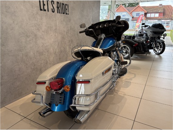HARLEY-DAVIDSON FLH Electra Glide Revival, 0011450