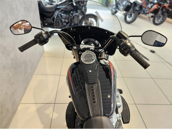 HARLEY-DAVIDSON FLHC Softail Heritage Classic, 0010528