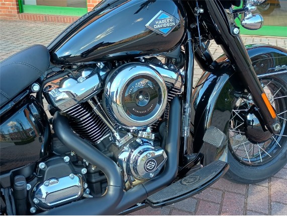 HARLEY DAVIDSON FLHC Softail Heritage Classic, 0010709