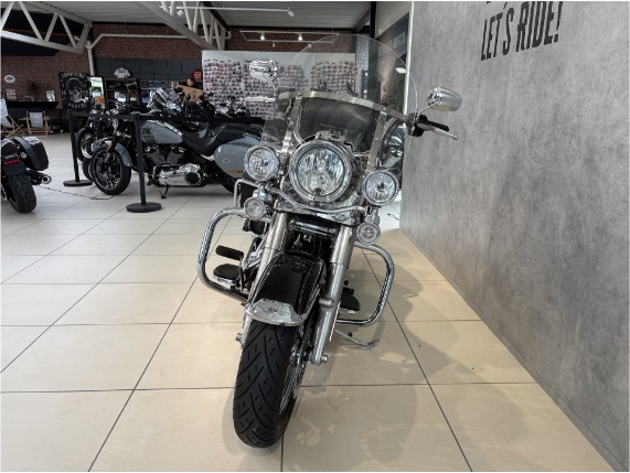 HARLEY-DAVIDSON FLHRC ROAD KING CLASSIC, 0003552