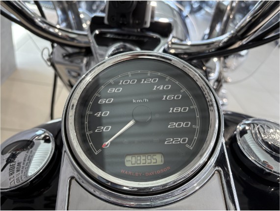 HARLEY-DAVIDSON FLHRC ROAD KING CLASSIC, 0003552