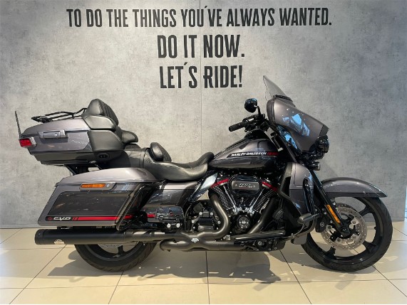 HARLEY-DAVIDSON FLHTKSE CVO Ultra Limited, 5HD1TEH4XLB954027