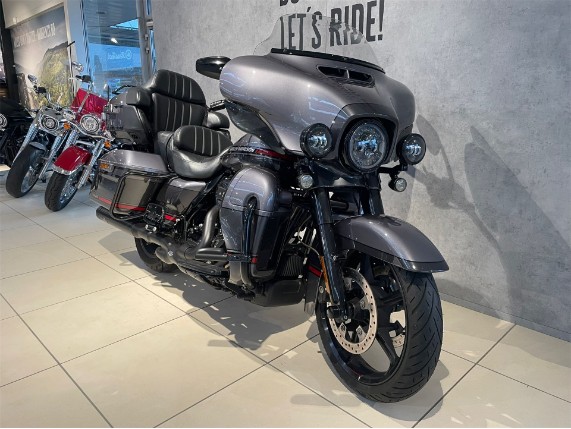 HARLEY-DAVIDSON FLHTKSE CVO Ultra Limited, 5HD1TEH4XLB954027
