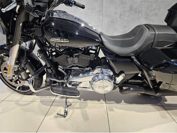 HARLEY-DAVIDSON FLHX Street Glide, 0009476