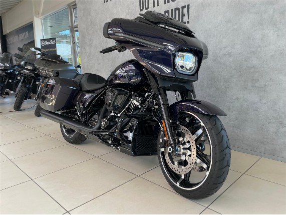 HARLEY-DAVIDSON FLHX Street Glide, 0010049