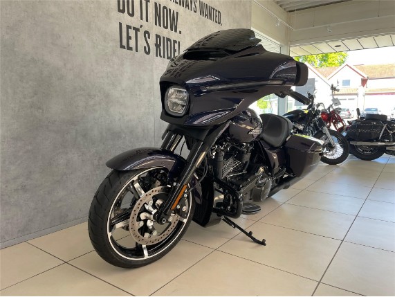 HARLEY-DAVIDSON FLHX Street Glide, 0010049