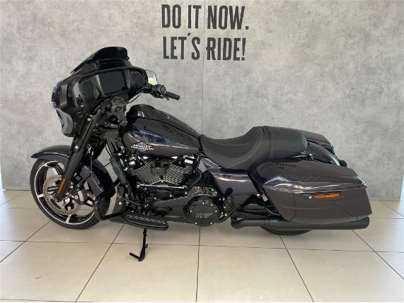 HARLEY-DAVIDSON FLHX Street Glide, 0010049