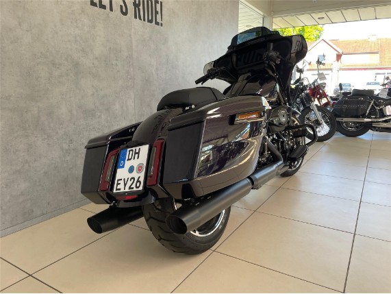 HARLEY-DAVIDSON FLHX Street Glide, 0010049