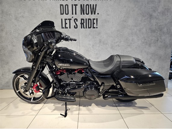 HARLEY-DAVIDSON FLHX Street Glide, 0010261