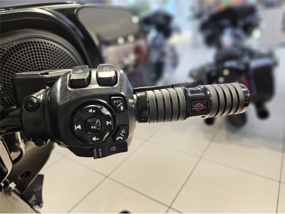 HARLEY-DAVIDSON FLHX Street Glide, 0010261