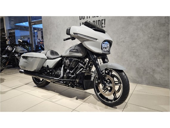 HARLEY-DAVIDSON FLHX Street Glide, 0010262