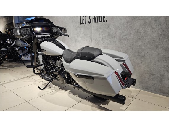 HARLEY-DAVIDSON FLHX Street Glide, 0010262