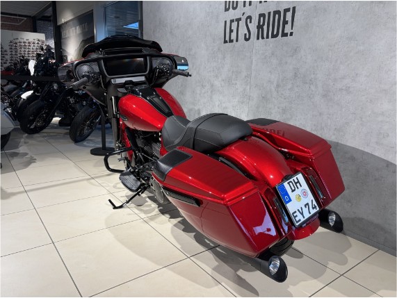 HARLEY-DAVIDSON FLHX Street Glide, 0010885