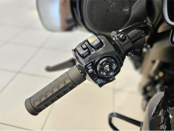 HARLEY-DAVIDSON FLHX Street Glide, 0011090