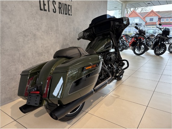 HARLEY-DAVIDSON FLHX Street Glide, 0011091