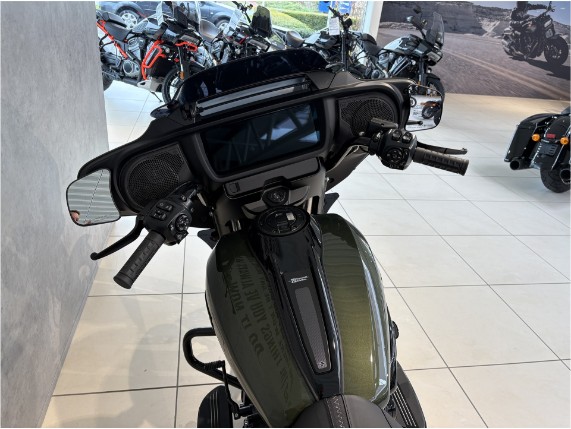 HARLEY-DAVIDSON FLHX Street Glide, 0011091