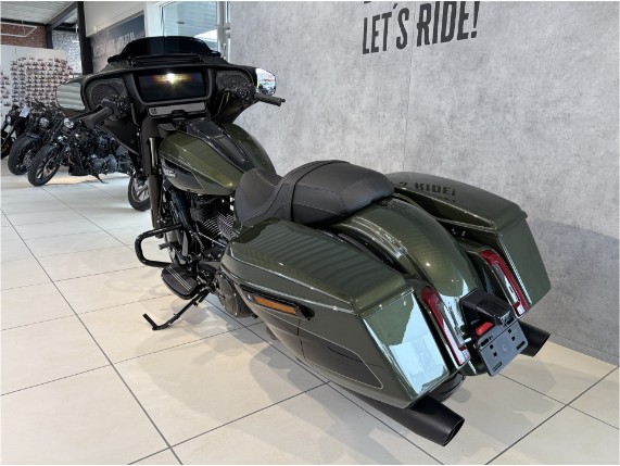 HARLEY-DAVIDSON FLHX Street Glide, 0011091