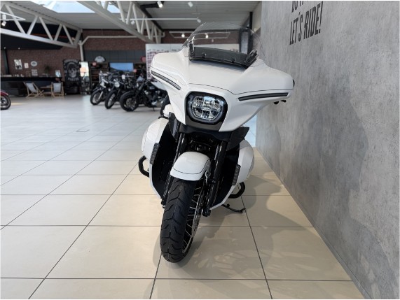 HARLEY-DAVIDSON FLHXL Street Glide Limited, 0010954
