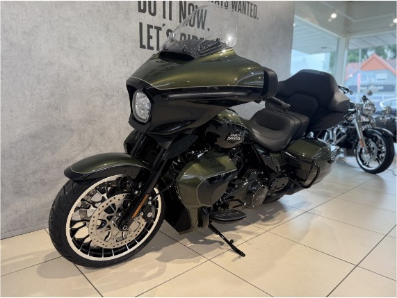 HARLEY-DAVIDSON FLHXL Street Glide Limited, 0011377