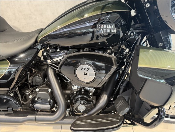 HARLEY-DAVIDSON FLHXL Street Glide Limited, 0011377