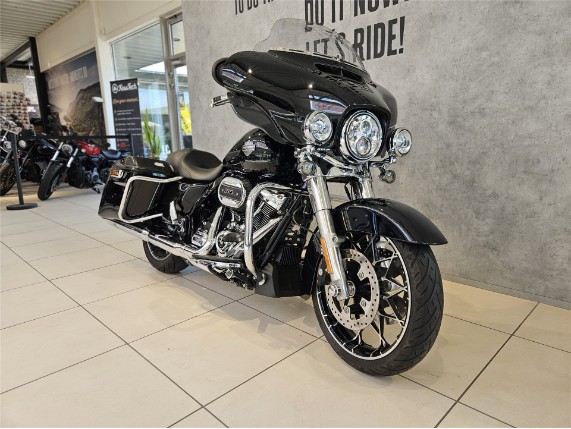 HARLEY-DAVIDSON FLHXS Street Glide Special, 0008527